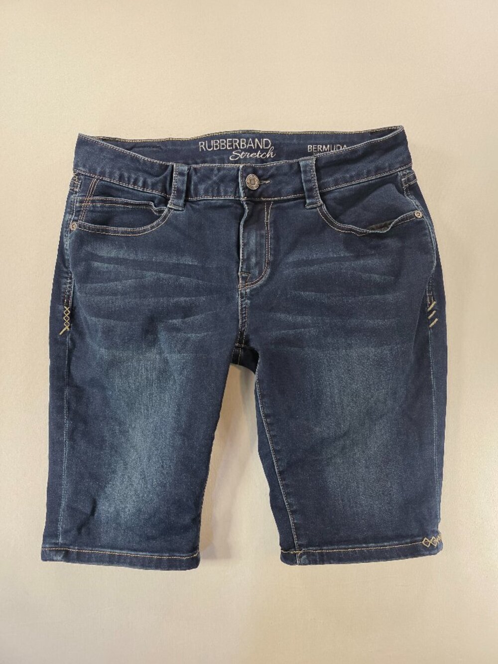 Rubberband Stretch Bermuda Denim Blue Jean Shorts Women's Size 30 11/12